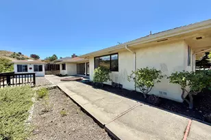 2164 Lakeview Dr, San Leandro, CA 94577 - Photo 59