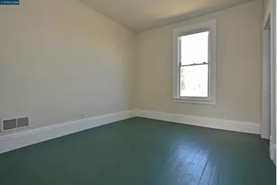 979 Grace Ave, Oakland, CA 94608 - Photo 19