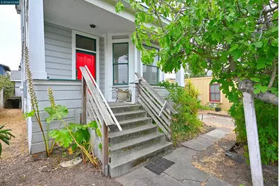 979 Grace Ave, Oakland, CA 94608 - Photo 3