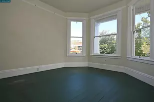979 Grace Ave, Oakland, CA 94608 - Photo 13