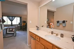 6670 Edgewood Way, Castro Valley, CA 94552 - Photo 37