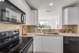 7052 Dublin Meadows St, Dublin, CA 94568 - Photo 13