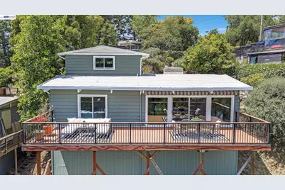 2245 Pelham Pl, Oakland, CA 94611 - Photo 3