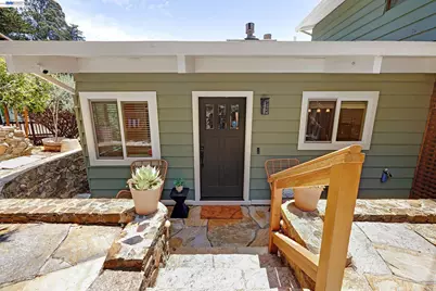 2245 Pelham Pl, Oakland, CA 94611 - Photo 7