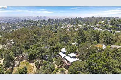 2245 Pelham Pl, Oakland, CA 94611 - Photo 55