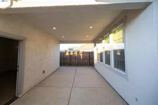 10400 Montaria Way, Elk Grove, CA 95757 - Photo 13