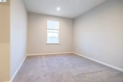 10400 Montaria Way, Elk Grove, CA 95757 - Photo 39