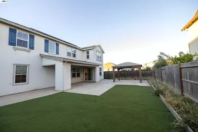 10400 Montaria Way, Elk Grove, CA 95757 - Photo 3