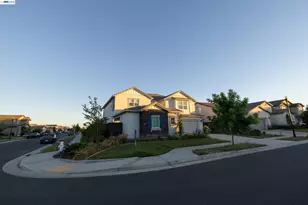10400 Montaria Way, Elk Grove, CA 95757 - Photo 5
