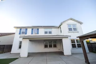10400 Montaria Way, Elk Grove, CA 95757 - Photo 15