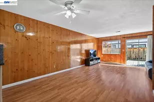 8373 Locust Pl, Dublin, CA 94568 - Photo 7