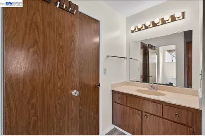 8373 Locust Pl, Dublin, CA 94568 - Photo 17