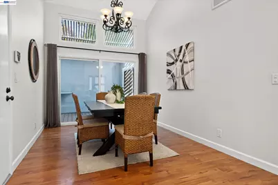 22 Jib Ct, Pleasant Hill, CA 94523 - Photo 9