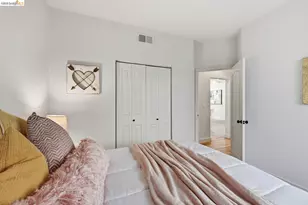 15 Lavagetto Ct, Alameda, CA 94502 - Photo 21