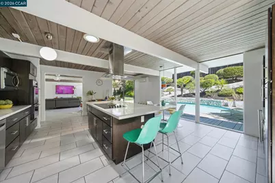 3707 Merridan Dr, Concord, CA 94518 - Photo 19