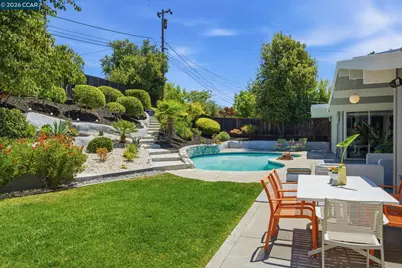 3707 Merridan Dr, Concord, CA 94518 - Photo 43