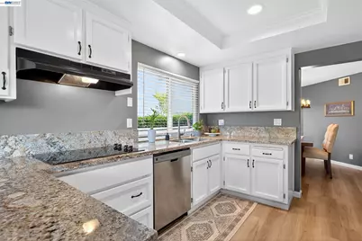 8461 Traminer Ct, San Jose, CA 95135 - Photo 9