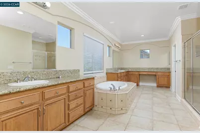 9569 Calibra Ln, Sacramento, CA 95827 - Photo 11