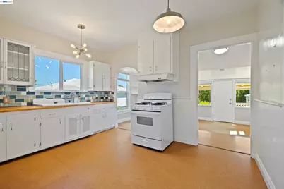 22836 High St, Hayward, CA 94541 - Photo 11