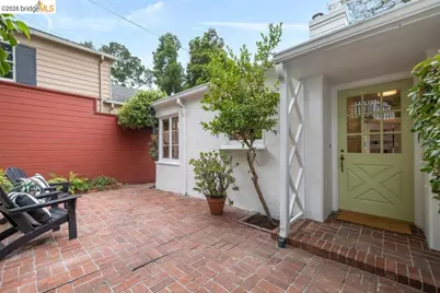 31 Harbord Court, Oakland, CA 94618 - Photo 7