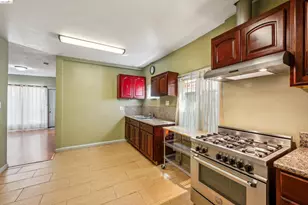 1820 International Blvd, Oakland, CA 94606 - Photo 11
