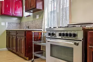 1820 International Blvd, Oakland, CA 94606 - Photo 15