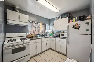 1820 International Blvd, Oakland, CA 94606 - Photo 39