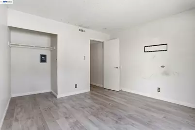 355 Parkview Terrace #L1, Vallejo, CA 94589 - Photo 17