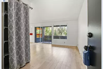 355 Parkview Terrace #L1, Vallejo, CA 94589 - Photo 7