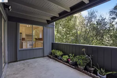 355 Parkview Terrace #L1, Vallejo, CA 94589 - Photo 25