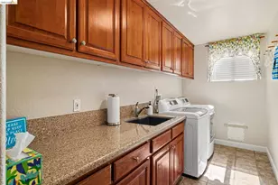 325 San Marino Ln, Brentwood, CA 94513 - Photo 31