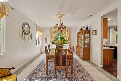 325 San Marino Ln, Brentwood, CA 94513 - Photo 9