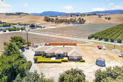 391 Union Road, Hollister, CA 95023 - Photo 53