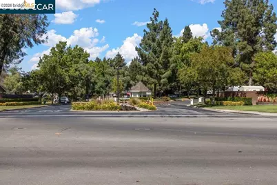 524 Silver Lake Dr, Danville, CA 94526 - Photo 35