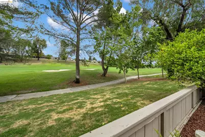 524 Silver Lake Dr, Danville, CA 94526 - Photo 3