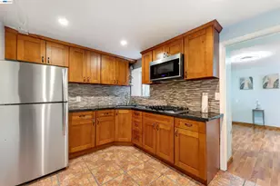 25 Regent St, San Francisco, CA 94112 - Photo 27