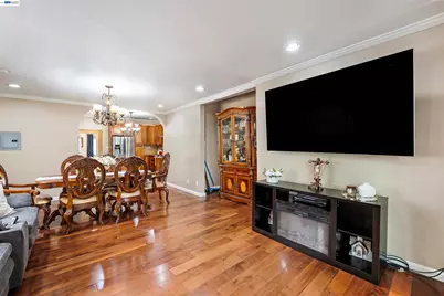 25 Regent St, San Francisco, CA 94112 - Photo 19