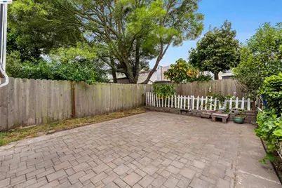 25 Regent St, San Francisco, CA 94112 - Photo 35