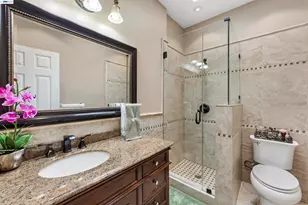 25 Regent St, San Francisco, CA 94112 - Photo 7
