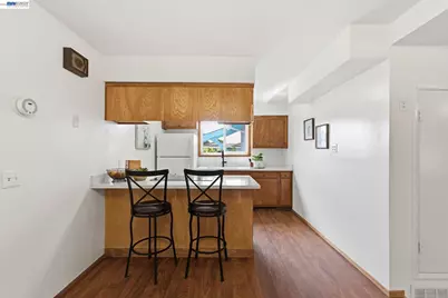 6440 Lotus Ct, Newark, CA 94560 - Photo 7