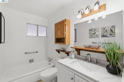 6440 Lotus Ct, Newark, CA 94560 - Photo 21