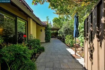 336 Pimlico Dr, Walnut Creek, CA 94597 - Photo 19