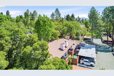 670 Tempe Ct, Pleasant Hill, CA 94523 - Photo 11