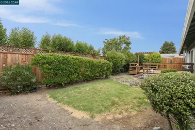 1237 San Rafael Dr, Petaluma, CA 94954 - Photo 37