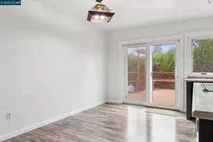 1237 San Rafael Dr, Petaluma, CA 94954 - Photo 15