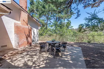 3510 Bridle Dr, Hayward, CA 94541 - Photo 27