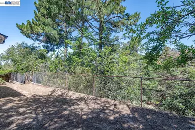 3510 Bridle Dr, Hayward, CA 94541 - Photo 29