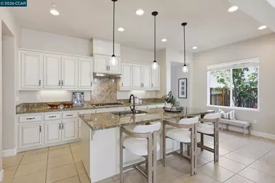 4658 Valley Vista Dr, Dublin, CA 94568 - Photo 5