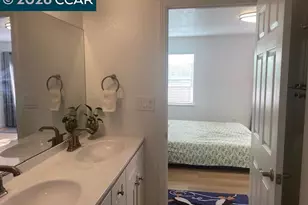 559 43rd St, Richmond, CA 94805 - Photo 17