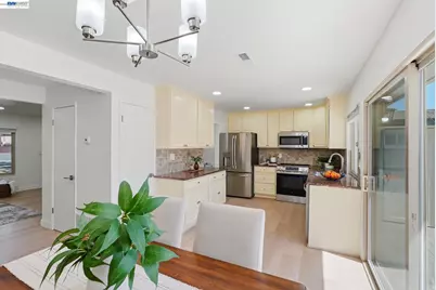 27540 Ponderosa Ct, Hayward, CA 94545 - Photo 13